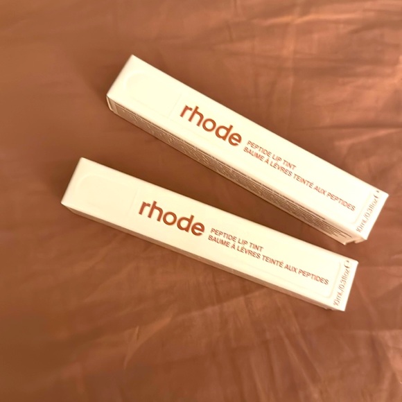 Rhode Cinnamon Roll Peptide Lip Tint - Picture 1 of 1